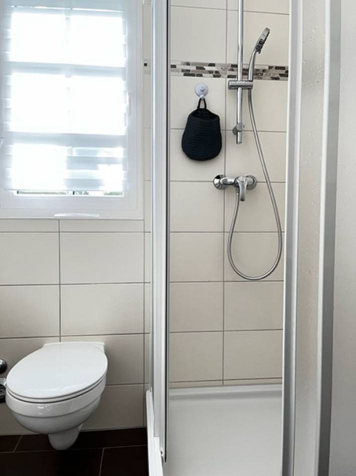 Ganze Wohnung, Zentrale Lage in Ortsmitte in Wustrow, Fischland