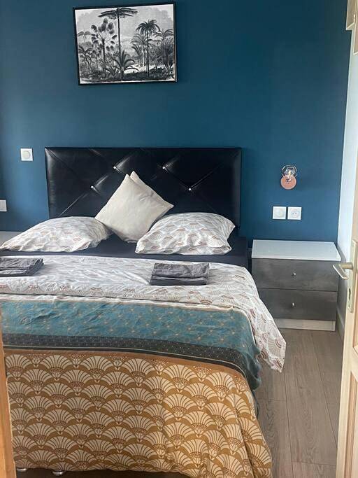 Gîte pour 4 personnes, avec terrasse à Villiers-le-Bel - 2