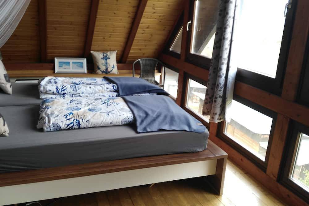 Ganze Wohnung, Große Ferienwohnung mit Traumblick und Terrasse für 4-9 P auf der Rheinhöhe in Bacharach, Mittelrhein