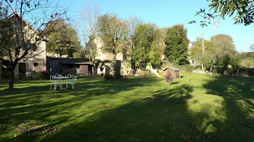Gîte pour 4 personnes, avec terrasse et jardin, animaux acceptés dans l' Aveyron - 2