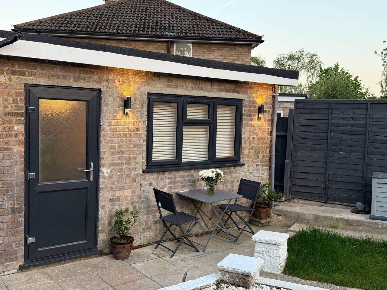 Studio entier, Brand New Renovated- Free Parking- Garden- Smarttv in Woodley, Berkshire