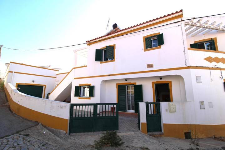Casa de férias para 7 pessoas, com Varanda e Jardim em Castro Marim