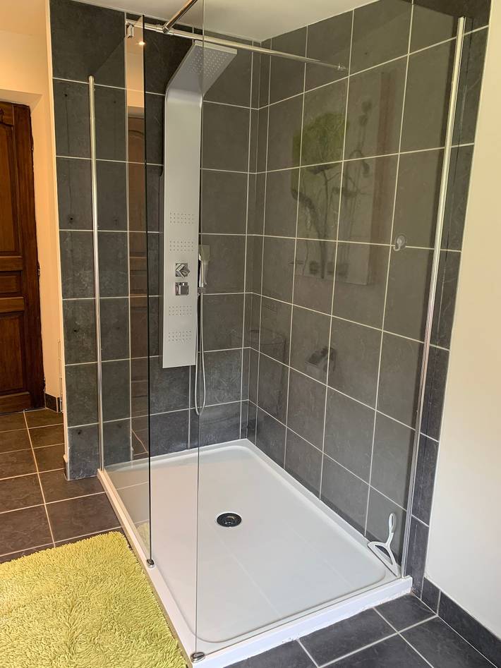 Gîte 'La Sejannerie' avec terrasse privée, jardin privé et Wi-Fi in Gathemo, Région d'Avranches