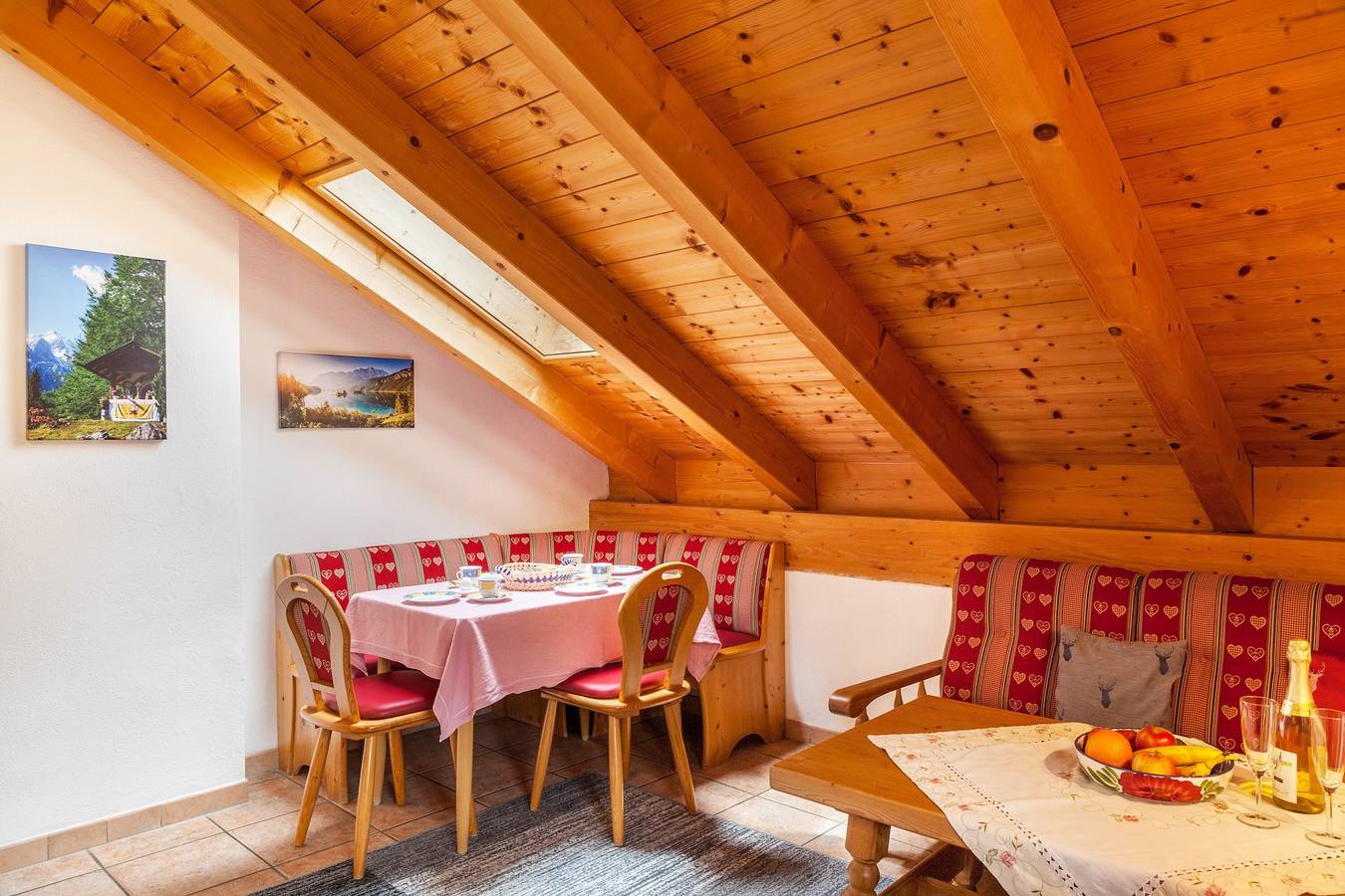 Geheel appartement, Appartement 'Ferienwohnung Kramer' met Balkon en Wifi in Grainau, Eibsee