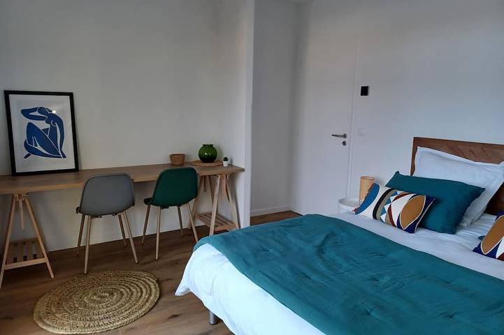 Location de vacances pour 8 personnes, avec jardin et terrasse à Azur - 3