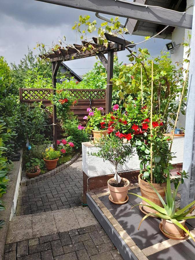 Ferienwohnung für 4 Personen, mit Ausblick und Balkon in Ellenz-Poltersdorf - 2