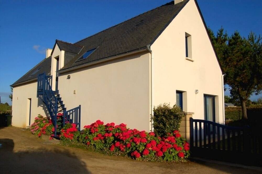Appartement entier, Gîte Roelan, vue sur l’océan à 700 m- Erdeven plage - studio avec mezzanine - in Kerhillio, Erdeven