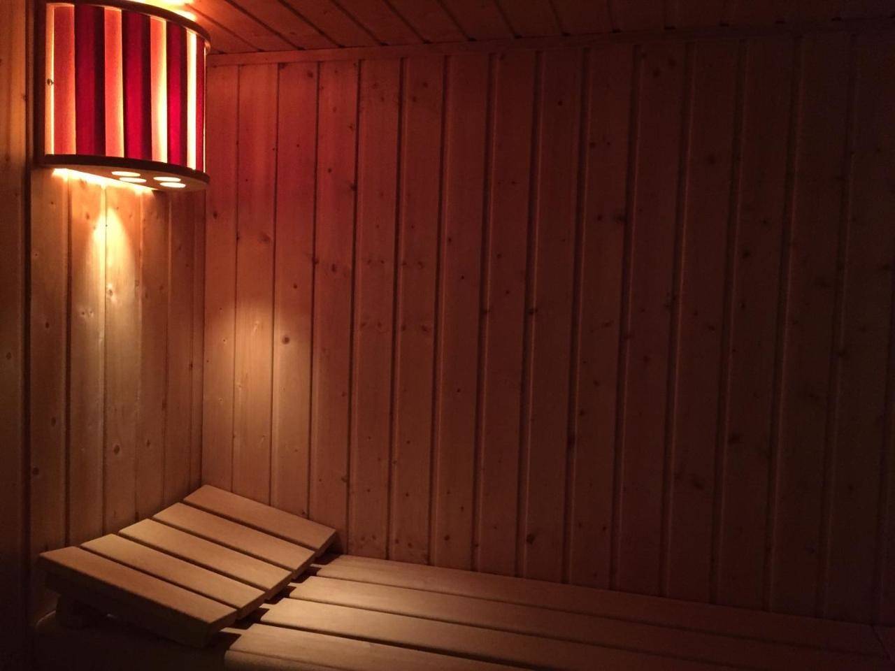 Double Room with Private Bathroom in Plescop, Côte des Mégalithes