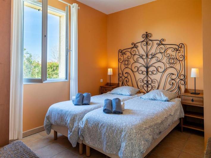 Location de vacances pour 6 personnes, avec piscine ainsi que jardin et jacuzzi à Montbrun-des-Corbières - 3