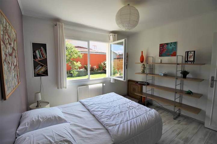 Location de vacances pour 8 personnes, avec jacuzzi ainsi que jardin et terrasse à Pau - 2