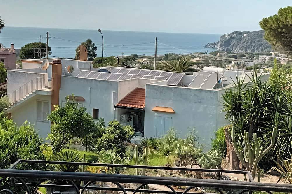 Ganze Wohnung, Panoramastudio zwischen Meer und Bergen- Forio d 'Ischia in Forio, Ischia