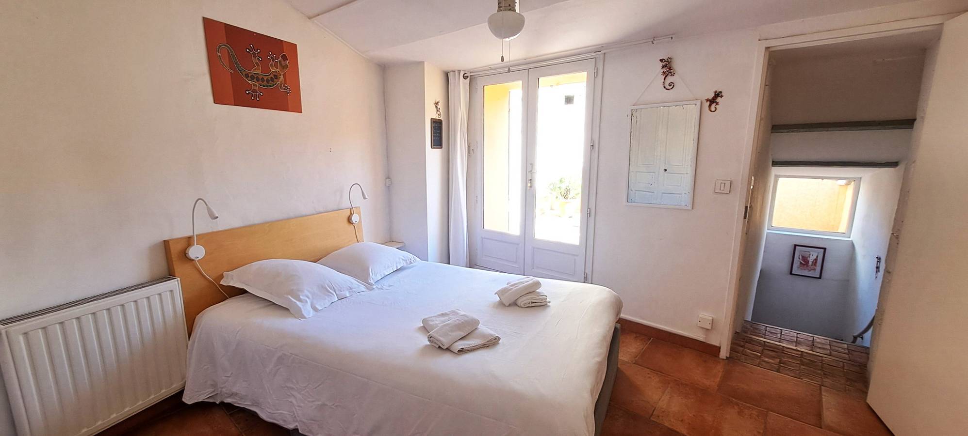 Hel leilighet, Duplex avec terrasse et patio au cœur du village – Saint-Paul-Trois-Châteaux, Drôme Provençale in Saint-Paul-Trois-Châteaux, Nyonsregionen