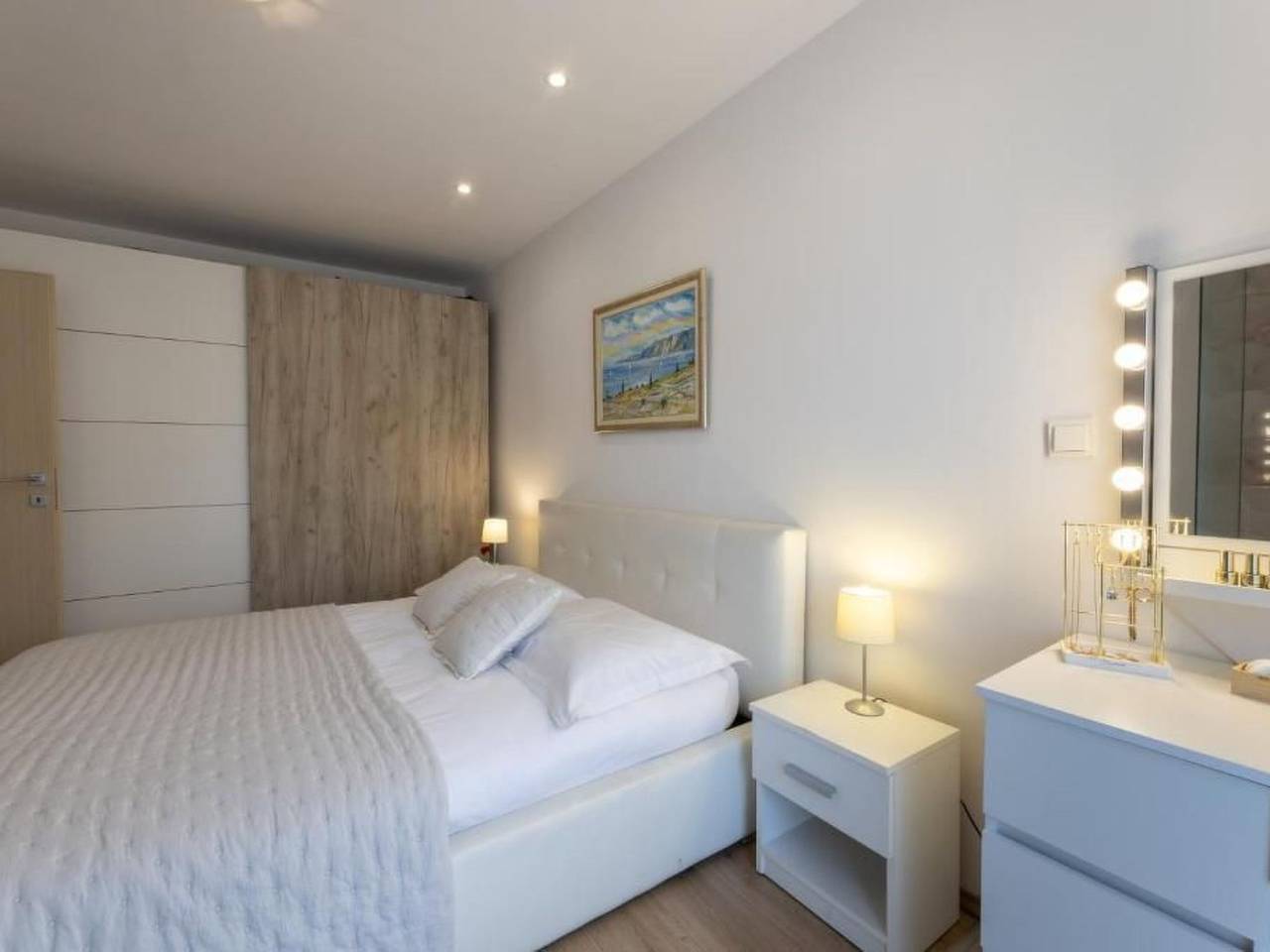 Ganze Wohnung, "Florami" mit Dachterrasse in Kastel Stari, Kaštela