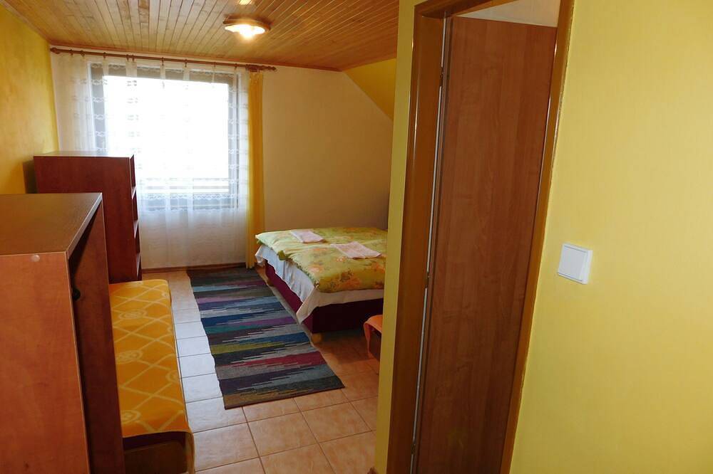 Ganze Wohnung, Dachwohnung Tania - Tatra in Závažná Poruba, okres Liptovský Mikuláš