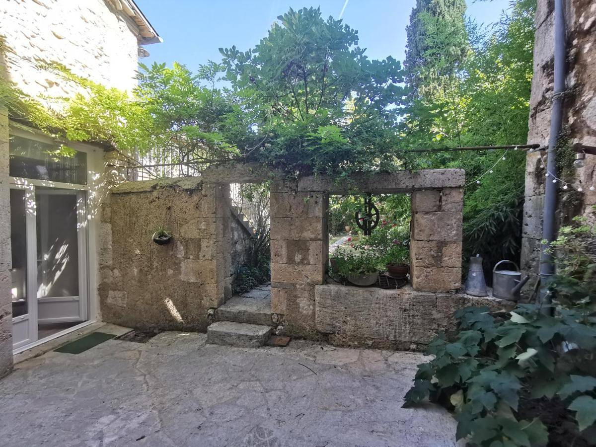 Appartement entier, One-Bedroom Apartment in Lectoure, Gers