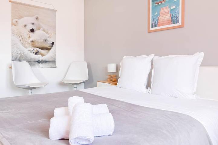 Gîte pour 4 personnes, avec balcon dans Plage d'Albigny - 3