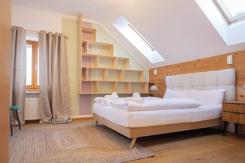 ღliboria | Aidling Panorama Haus mit Bergblick in Riegsee, Das Blaue Land