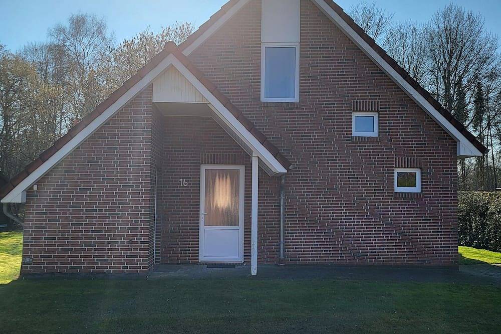 Freistehendes Ferienhaus mit Garten & Terrasse für 4 Personen in Papenburg, Emsland