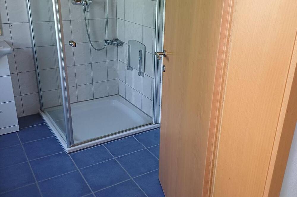 Ganze Wohnung, Ferienwohnung Löwenblick - Appartement/Fewo, Dusche, Wc, 1 Schlafraum in Thüringerberg, Bezirk Bludenz