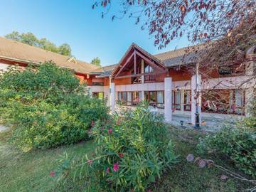 Hôtel pour 2 personnes, avec jardin à Viviers-du-Lac