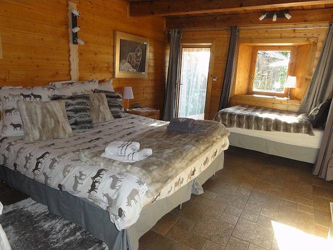 Chambres d'hôtes La Bessonnerie - Chambre Coline in Bourg-Saint-Maurice, Région d'Albertville