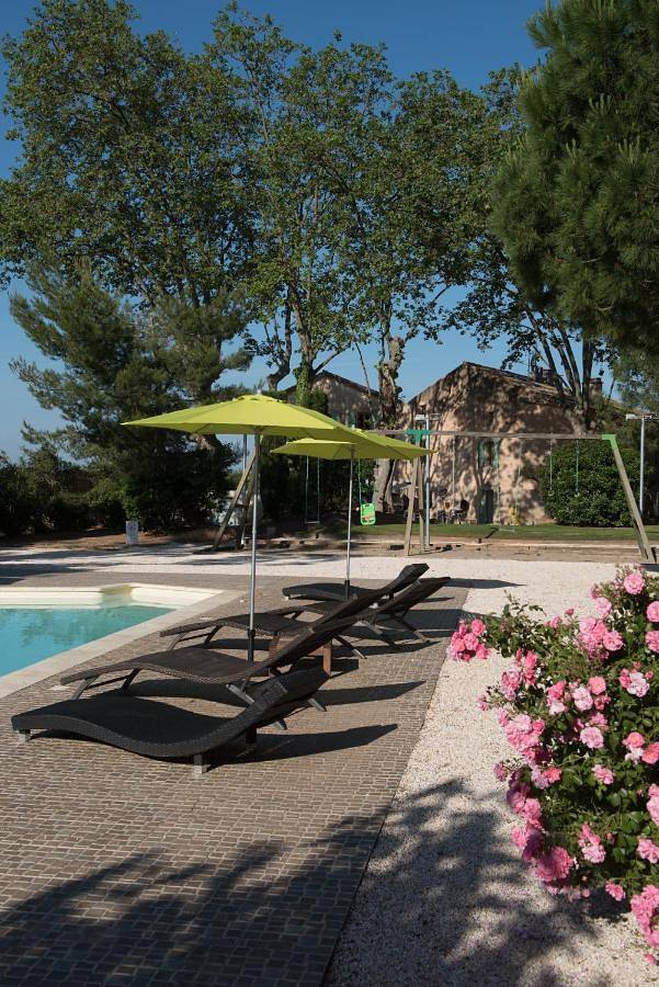 Gîte pour 14 personnes, avec piscine ainsi que jardin et vue à Ouveillan - 4