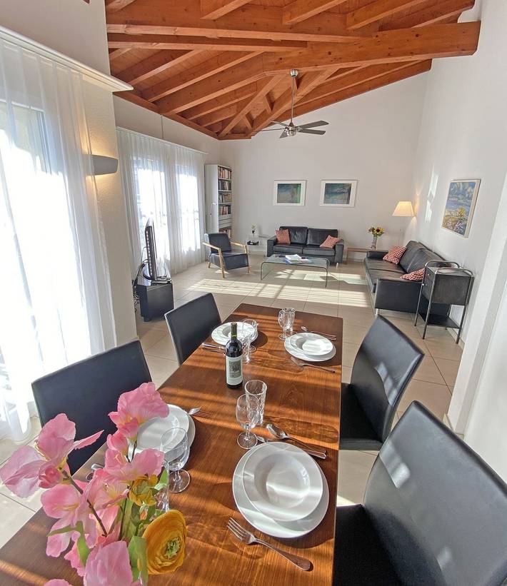 Ferienwohnung für 4 Personen, mit Balkon und Terrasse sowie Ausblick in Ascona