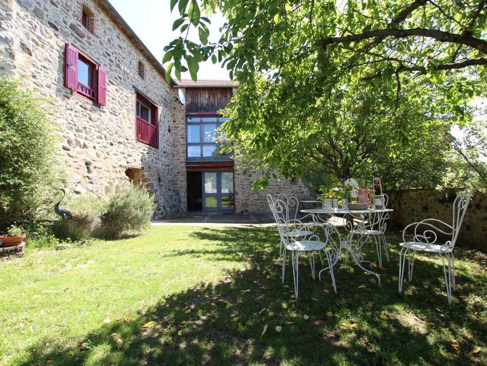 Gîte pour 6 personnes, avec jardin, animaux acceptés