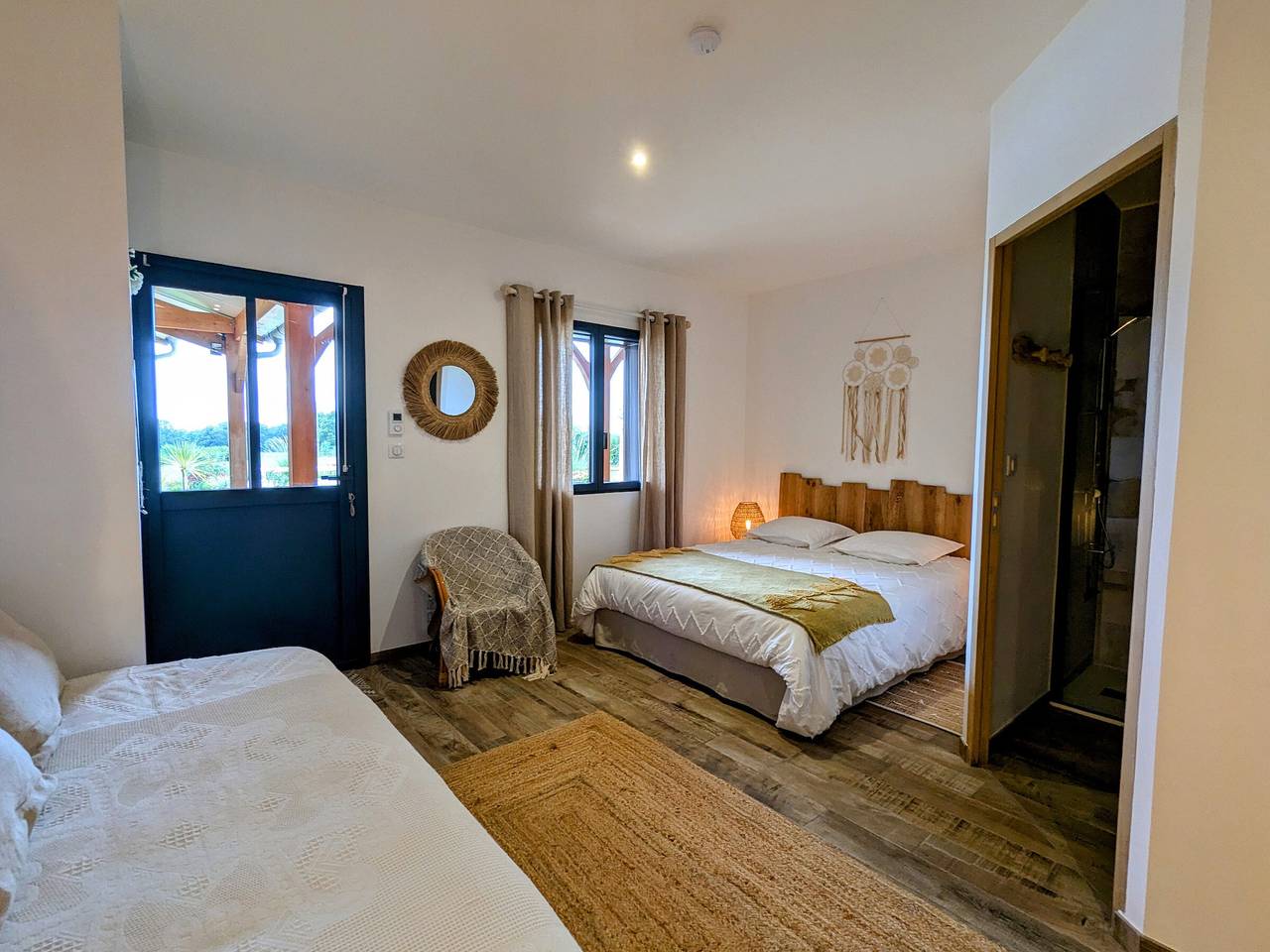 Chambre Bohème avec piscine chauffée et Wi-Fi gratuit in Faverolles, Vallée de la Loire