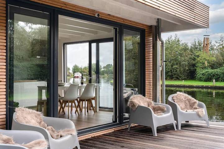 Bateau pour 6 personnes, avec vue ainsi que terrasse et vue sur le lac à Amsterdam - 4