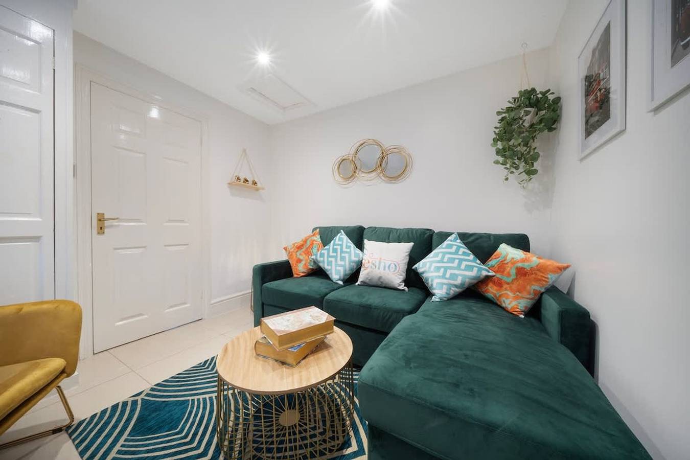 1 Bd Free on street parking King bed Near Hospital in Gloucester (UK), Gloucestershire
