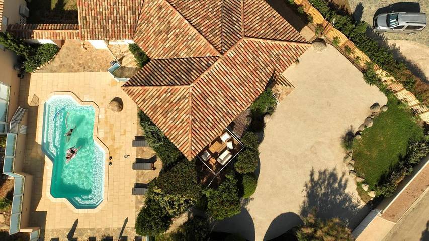 Villa pour 6 personnes, avec sauna et jacuzzi ainsi que piscine et jardin, adapté aux familles dans Cala Rossa - 4