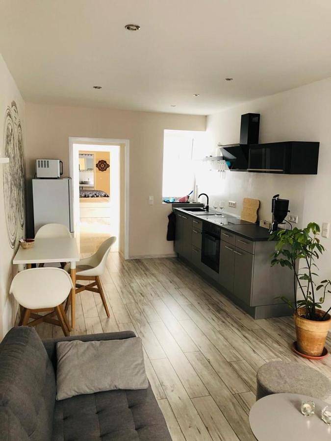 Ganze Wohnung, One-Bedroom Apartment in Winningen, Osteifel