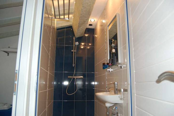 Gîte pour 6 personnes, avec jardin et piscine à La Turbie - 4