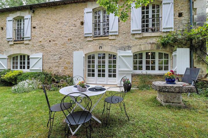 Gîte rurale “La Rivière Assoiffée” con giardino e Wi-Fi in Florimont-Gaumier, Périgord Noir