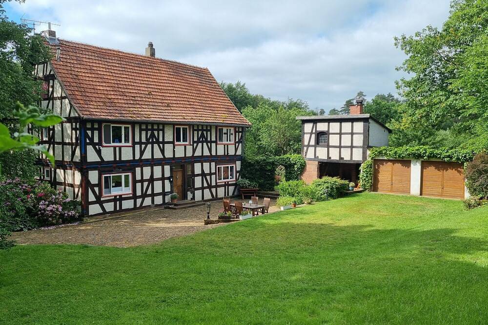 Wolfsmühle - Romantische Oase umgeben von Wiesen und Wäldern in Alleinlage in Neustadt, Landkreis Marburg-Biedenkopf