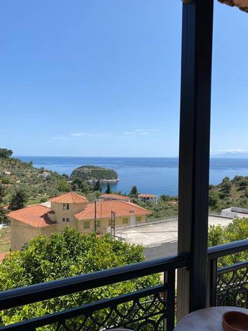 Cottage pour 2 personnes, avec jardin et terrasse dans Stafylos