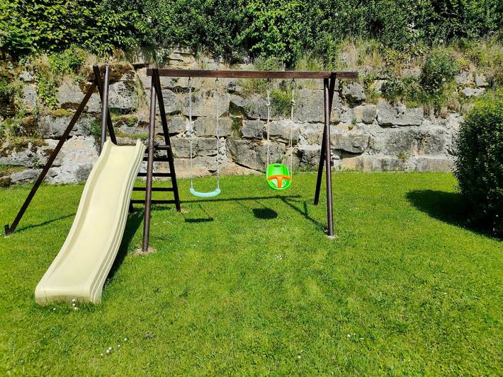 Apartamento entero, Rosier Montagnes du Jura avec Spa et Sauna in Foncine-le-Haut, Parc naturel régional du Haut-Jura