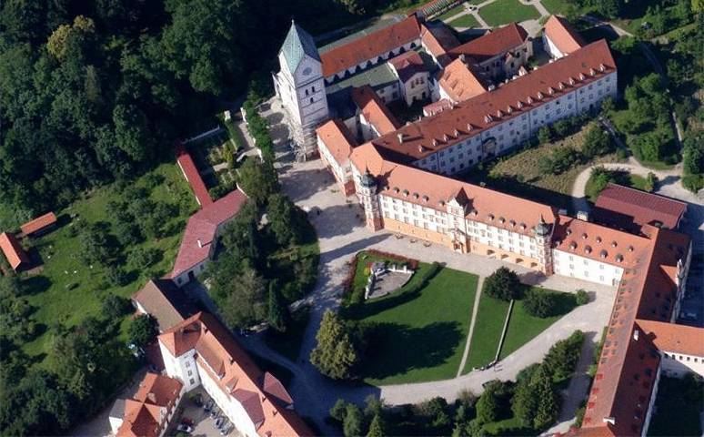 Hotel für 4 Personen, mit Terrasse und Garten