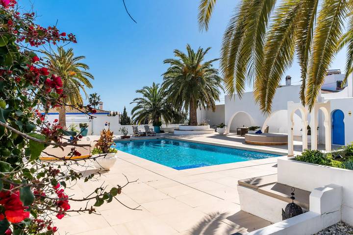 Villa pour 10 personnes, avec piscine et jacuzzi ainsi que jardin et terrasse à Torremolinos - 3
