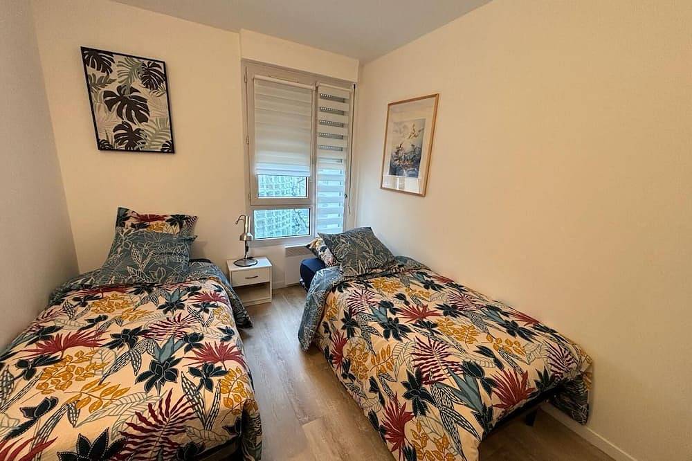 Apartamento entero, T3 Centre Ville au Pied de la Gare et du Centre Commercial Tout Inclus ! in Orleans, Valle del Loira