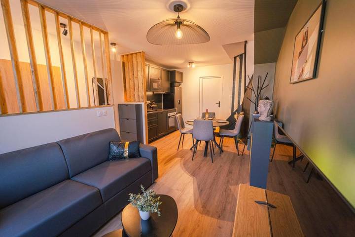 Location de vacances pour 6 personnes, avec jacuzzi et terrasse à Amiens - 2