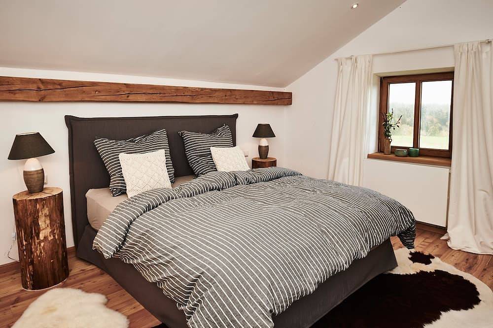 Melkerhaus bis 6 Personen mit Terrasse und Pool, 101 qm in Wonneberg, Rupertiwinkel