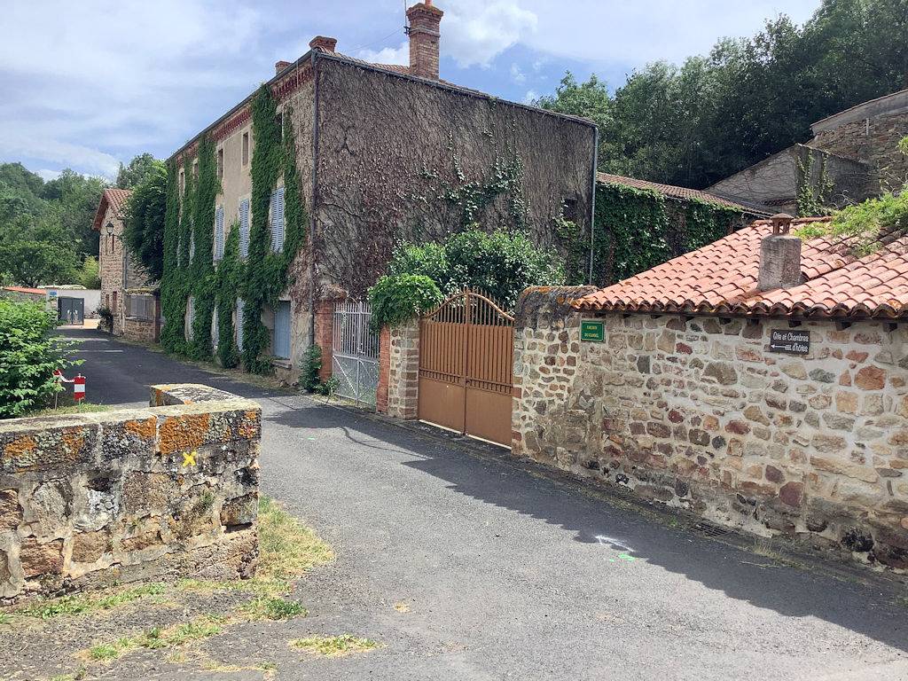 Gîte Le Closel - chez Jocelyne et Michel in Saint-Gervazy, Région de Besse-et-Saint-Anastaise