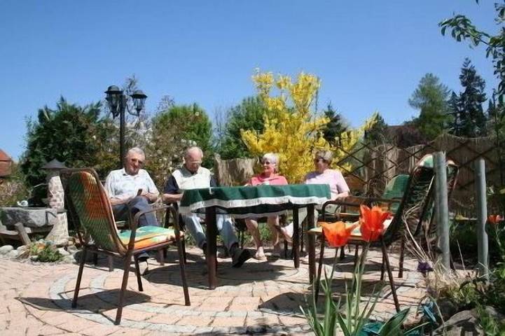 Ganze Wohnung, Schöne Ferienwohnung mit Terrasse für 1-3 Personen in Muhr am See, Fränkisches Seenland