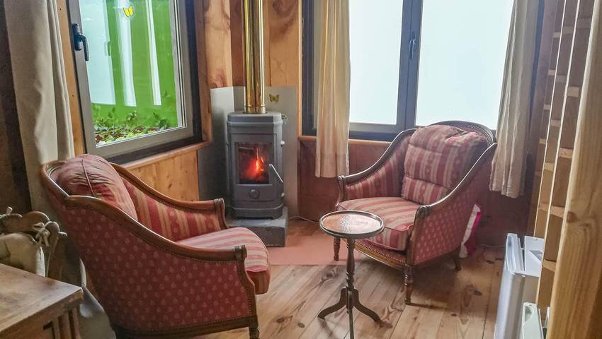 Gîte pour 2 personnes, avec terrasse, animaux acceptés dans le Puy-de-Dôme - 4