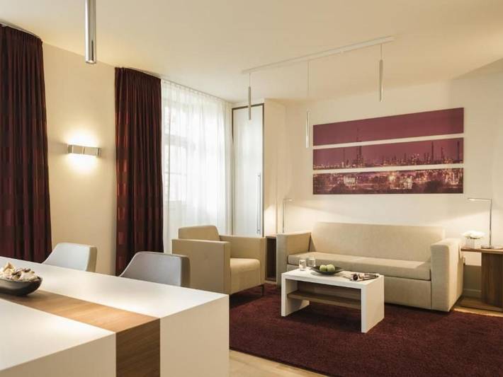 Ferienwohnung für 4 Personen, mit Balkon in Ludwigshafen