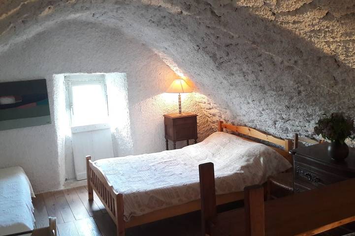 Location de vacances pour 15 personnes, avec jardin à Mostuéjouls - 2