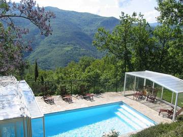 Gîte pour 7 personnes, avec piscine et jardin, animaux acceptés à Montferrer