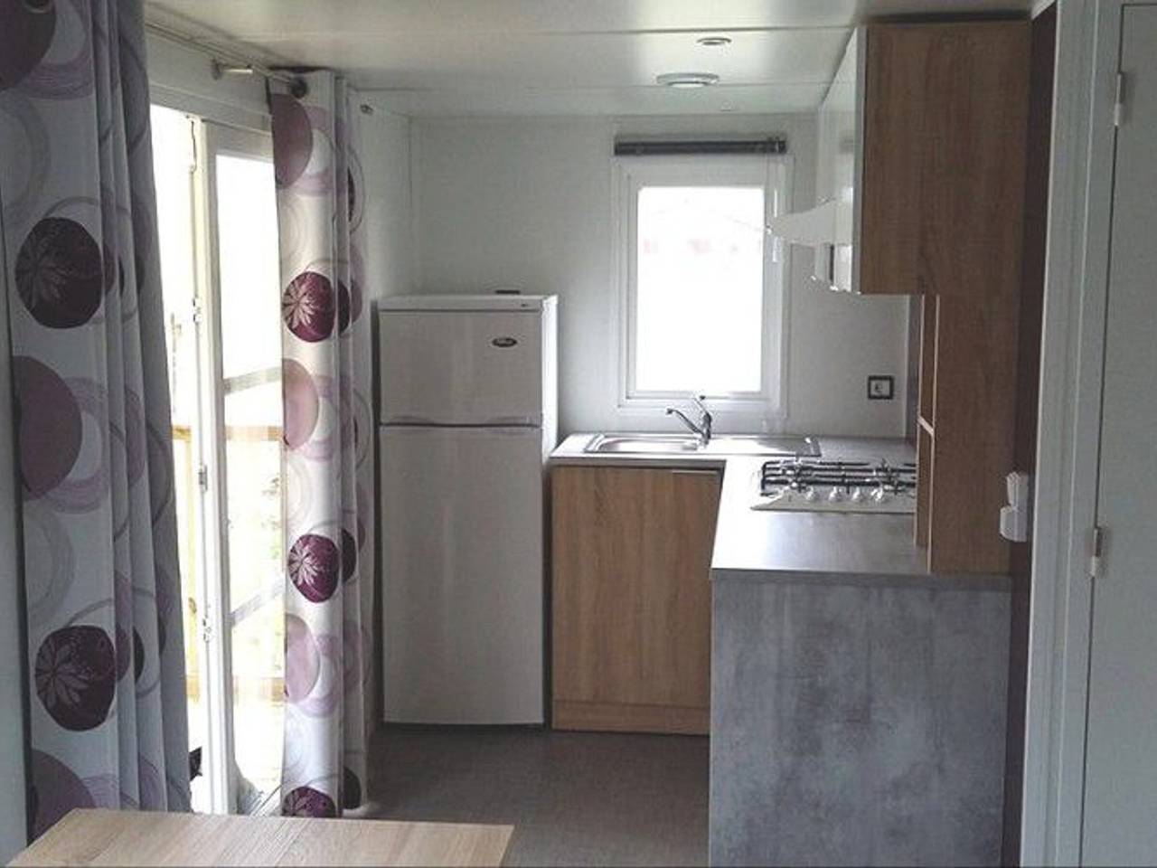 Casa móvil con terraza, 2 dormitorios in Saint-Julien-en-Born, Côte d’Argent